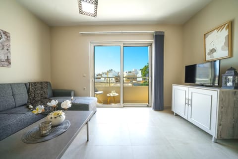 Balcony/Terrace, Living room, City view, Street view