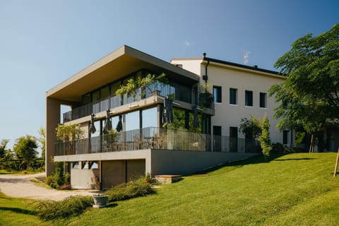 Property building, Day, Garden, Garden view