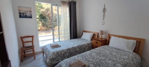 Mediterranean Seaside Authentic Beach House Apartment in Poli Crysochous