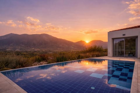 Property building, Garden view, Pool view, Swimming pool