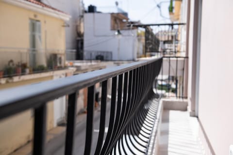 Balcony/Terrace, Street view