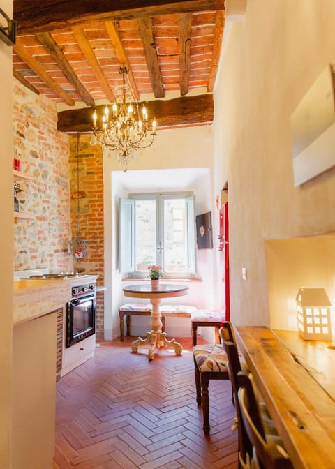 Kitchen or kitchenette, kitchen, kitchen
