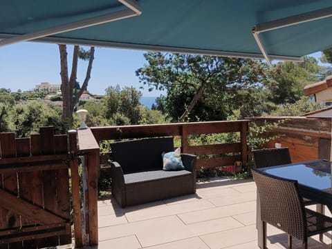 Patio, Sea view