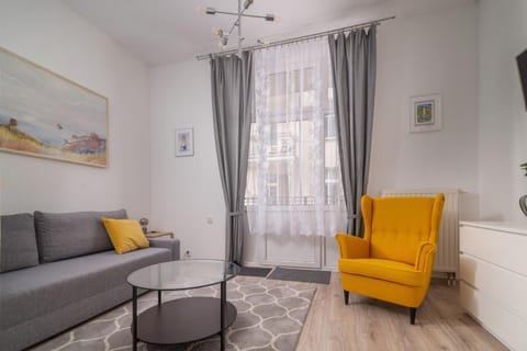 Balcony/Terrace, Living room