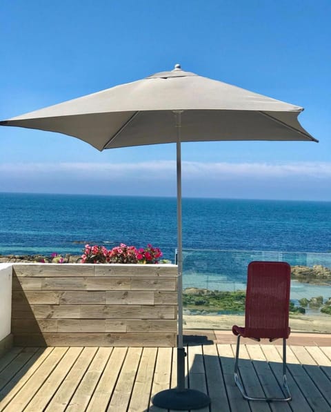 Patio, Natural landscape, Balcony/Terrace, Beach, Sea view