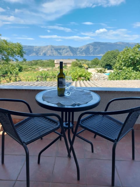 Day, View (from property/room), Balcony/Terrace, Mountain view, Sea view