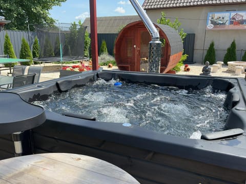 Hot Tub, Spa and wellness centre/facilities, Swimming pool