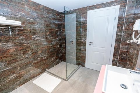 Hakuna Matata Residence & Apartments Villa in Vlorë