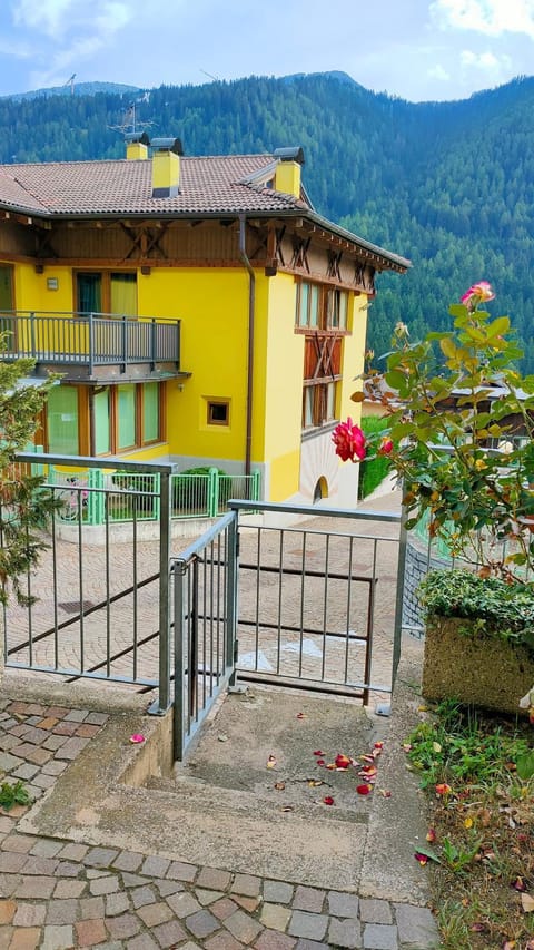 CASA PICCOLO SOLE House in Province of Brescia