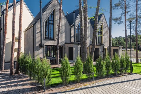 Property building, Day, Natural landscape