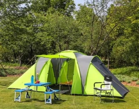 Tente 3 chambres, petit camping familial près des plages Luxury tent in Plestin-les-Grèves