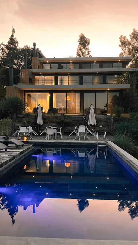 Balcony/Terrace, Swimming pool