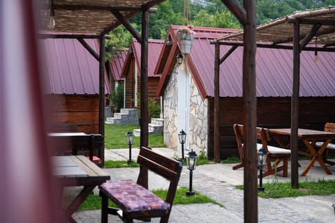 Property building, Patio, Restaurant/places to eat