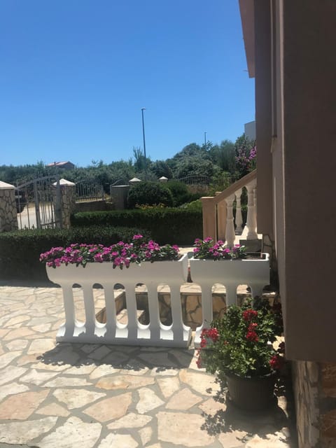 Apartmani Sanda i Leo Apartment in Šibenik-Knin County, Croatia