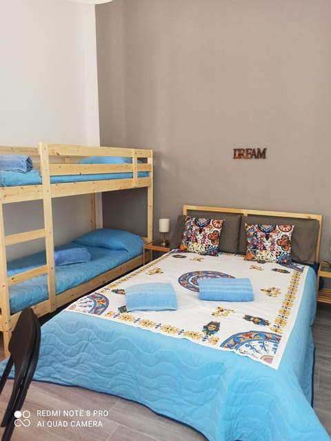 Bed, Decorative detail, Bedroom, bunk bed, Family
