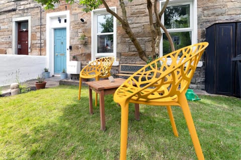Patio, Facade/entrance, Garden
