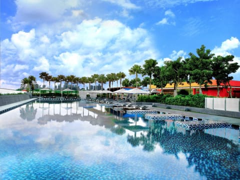 Facade/entrance, Swimming pool, Swimming pool
