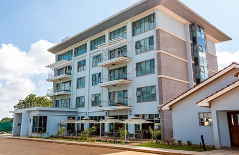 Property building, Facade/entrance