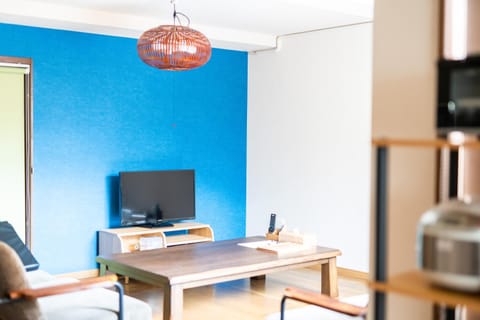 Living room, Diving