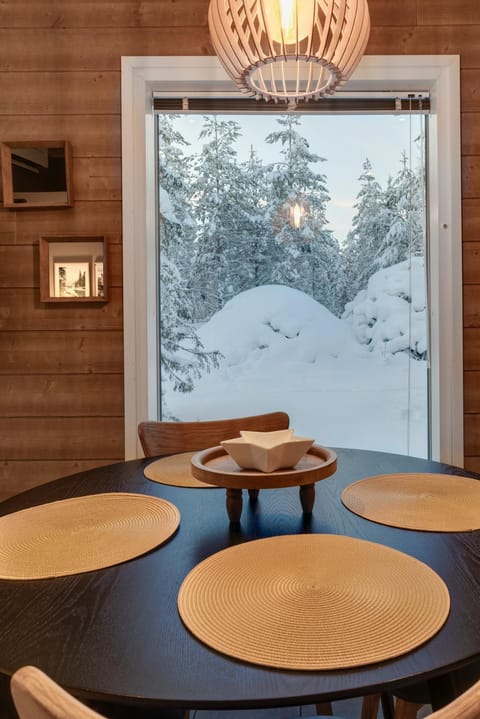 Natural landscape, View (from property/room), Dining area