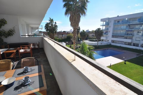 Property building, View (from property/room), Balcony/Terrace, Pool view