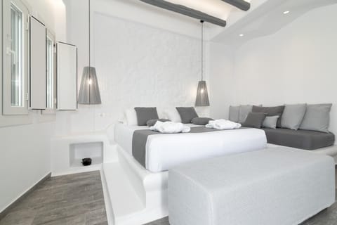 El_Puerto Luxury port suites Apartment in Naxos