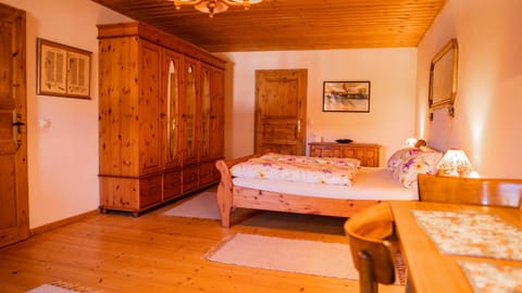 Landvilla Theresien-Gut, 20 - 25 Personen Villa in Tyrol