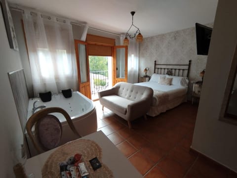 Hot Tub, Bedroom