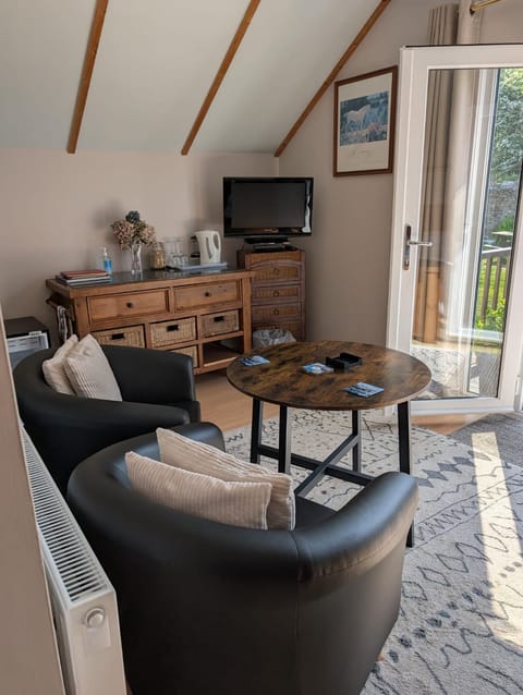 The Garden Room at Dartmouth Bed and Breakfast in Dartmouth