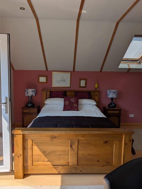 The Garden Room at Dartmouth Bed and Breakfast in Dartmouth