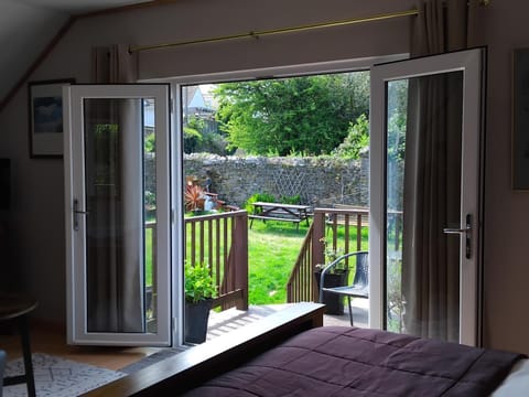 The Garden Room at Dartmouth Bed and Breakfast in Dartmouth