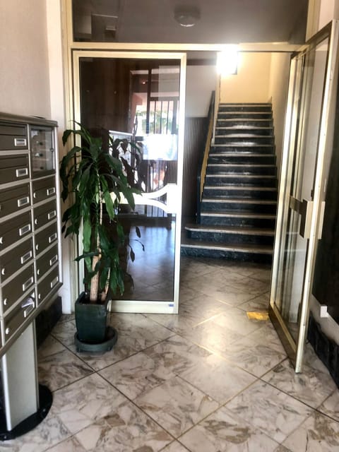 Peaceful apartment 1 minute walk to the beach Apartment in Ventimiglia