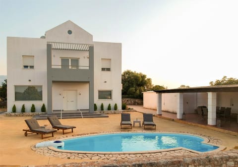 Property building, Patio, Pool view, sunbed