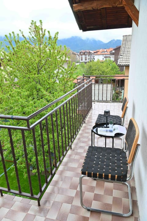 View (from property/room), Balcony/Terrace, Balcony/Terrace, Garden view, Garden view, Mountain view, Mountain view