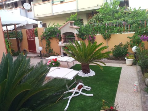 BBQ facilities, Garden view