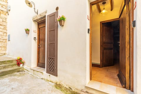 Le Fanciulle - Camilla Apartment in Baunei