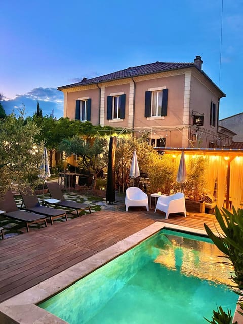 Property building, Swimming pool
