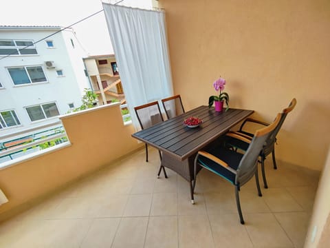 View (from property/room), Balcony/Terrace