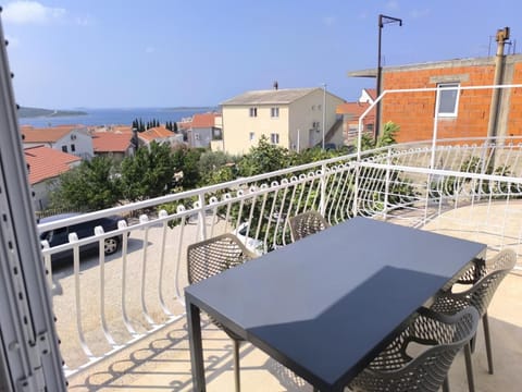 Balcony/Terrace, Seating area, Sea view