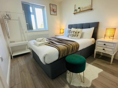 Bed, Photo of the whole room