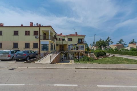 Strawberry 3 Apartment in Poreč