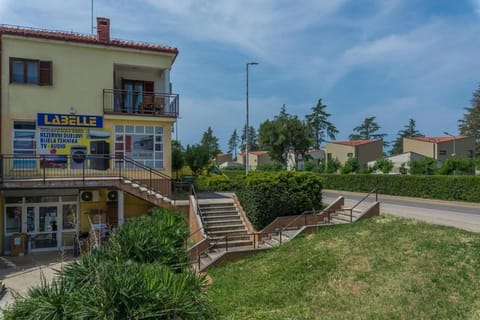 Strawberry 3 Apartment in Poreč