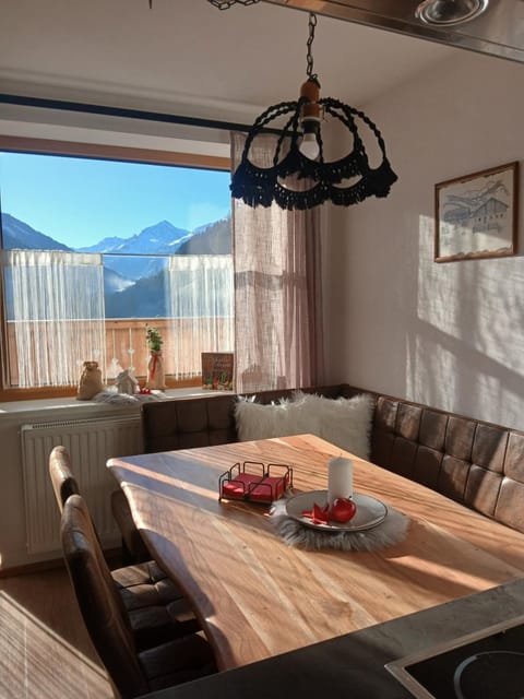 People, View (from property/room), Balcony/Terrace, Seating area, Dining area, Food, Landmark view, Mountain view, kitchen