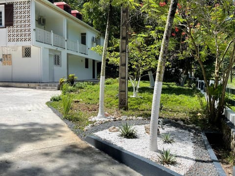 Gites Les 7 C Apartment in Le Gosier