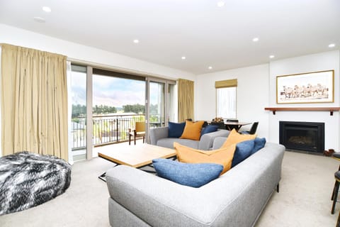 Living room, Seating area, Mountain view