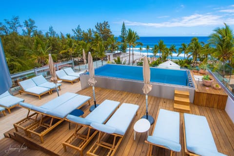 Property building, Bird's eye view, View (from property/room), Pool view, Sea view, Swimming pool