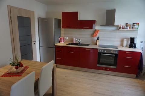 Coffee/tea facilities, Kitchen or kitchenette, dishwasher, minibar, pet friendly, stove, toaster