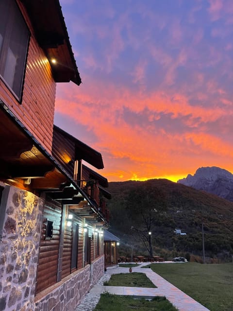 Royal Land Bed and Breakfast in Montenegro