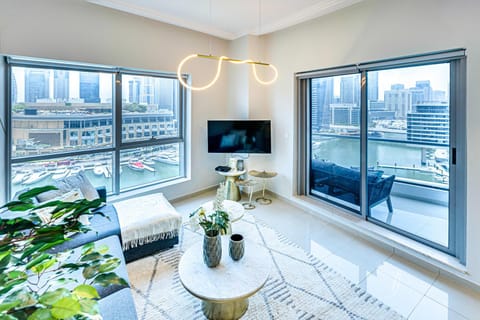 TV and multimedia, View (from property/room), Balcony/Terrace, Living room, Seating area