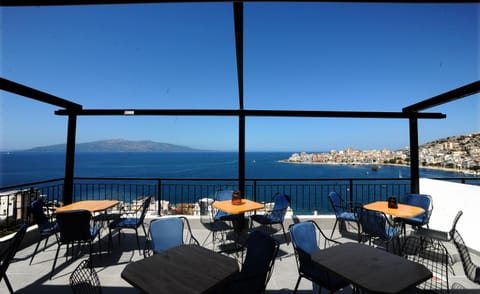 Balcony/Terrace, Lounge or bar